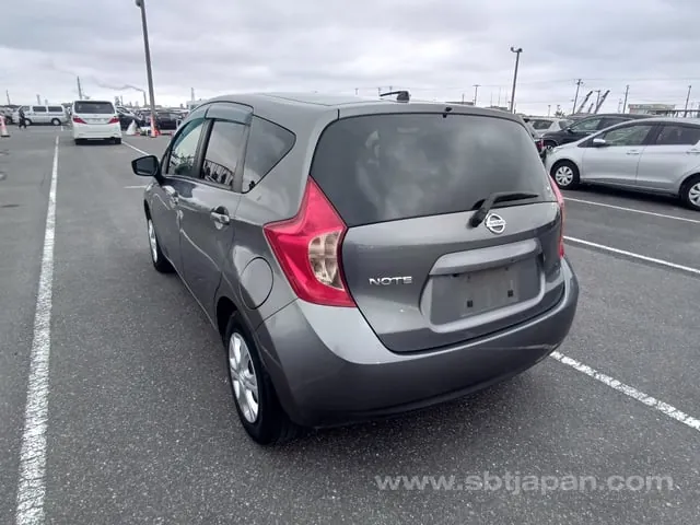 Nissan Note 2016 photo 3