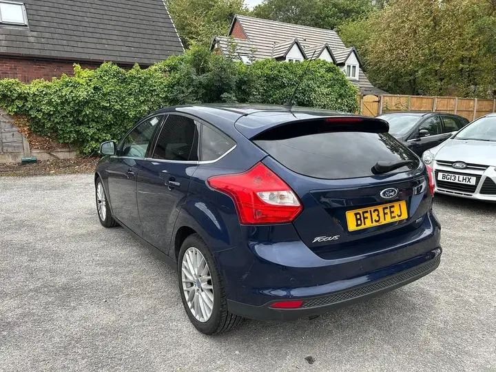 Ford Focus 2013 photo 3