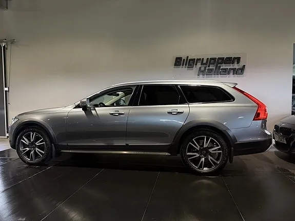 Volvo V90 Cross Country 2018 photo 4