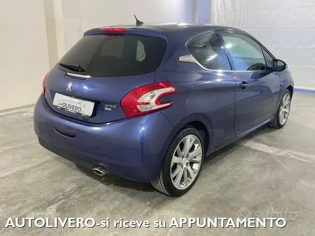 Peugeot 208 2012 photo 4