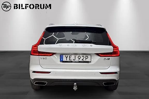 Volvo V60 Cross Country 2019 photo 5