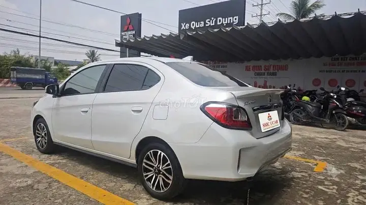 Mitsubishi Attrage 2025 photo 4