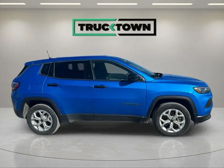 Jeep Compass 2025 photo 4