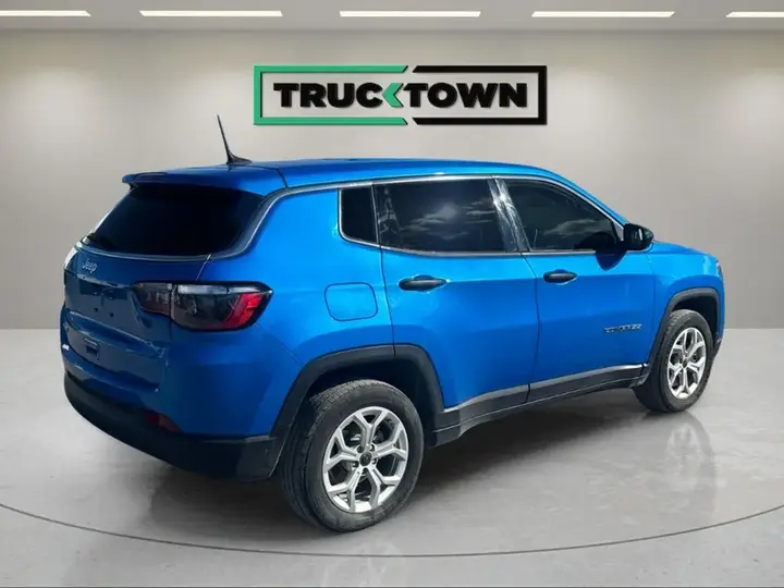 Jeep Compass 2025 photo 5