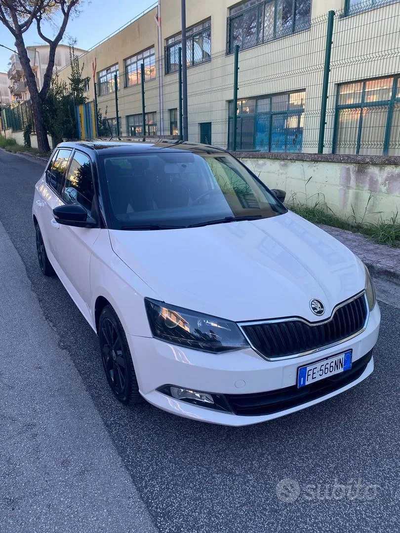 Skoda Fabia 2016 photo 3