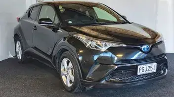 Toyota C-Hr 2017 photo 2