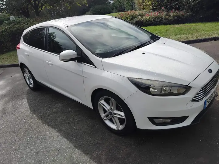 Ford Focus 2016 photo 2
