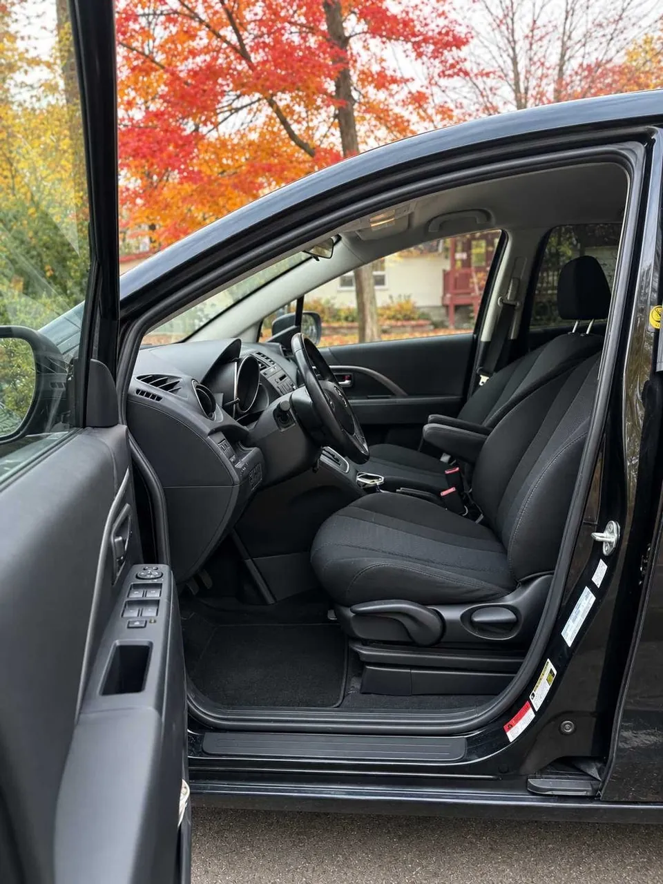 Mazda 5 2015 photo 5