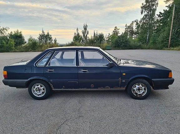 Audi 80 1986 photo 4