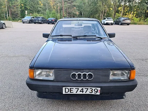 Audi 80 1986 photo 2