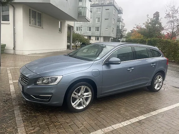 Volvo V60 2018 photo 2
