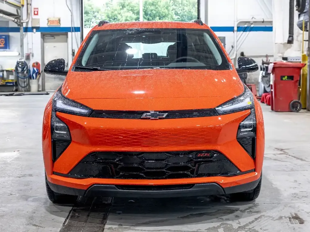 Chevrolet Bolt 2027 photo 2