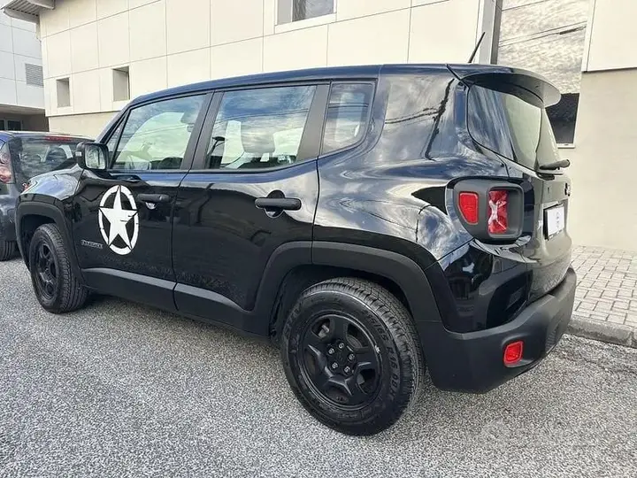 Jeep Renegade 2015 photo 4
