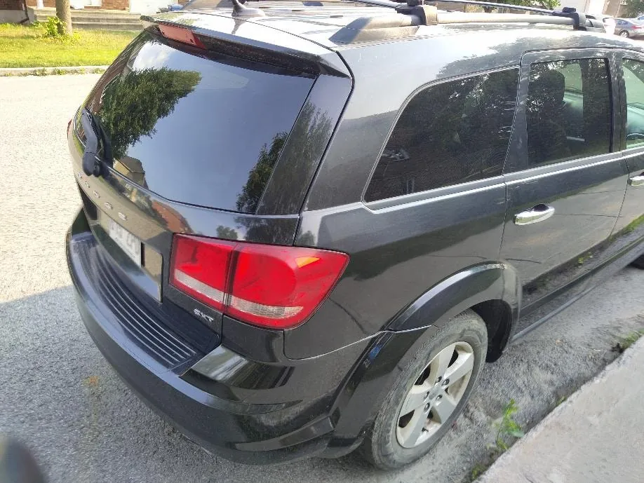Dodge Journey 2011 photo 3
