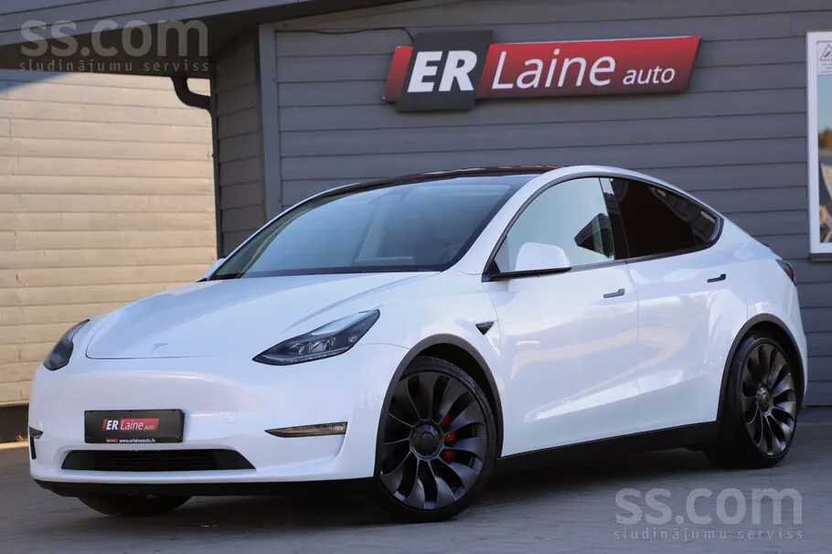 Tesla Model Y 2023 photo 2