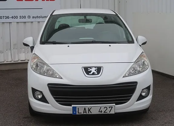 Peugeot 207 2010 photo 2