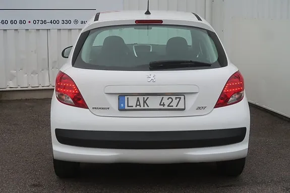 Peugeot 207 2010 photo 4