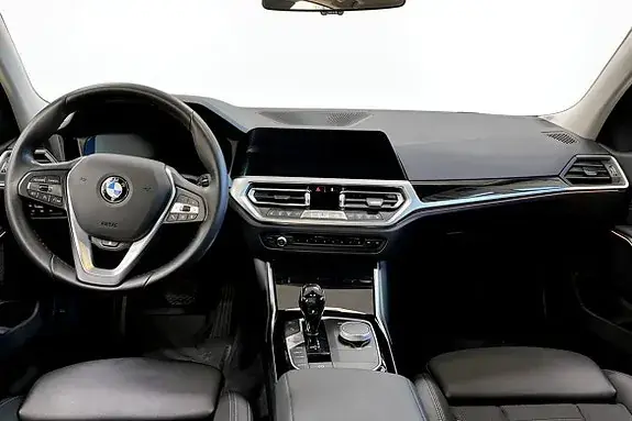 BMW 320 2020 photo 4