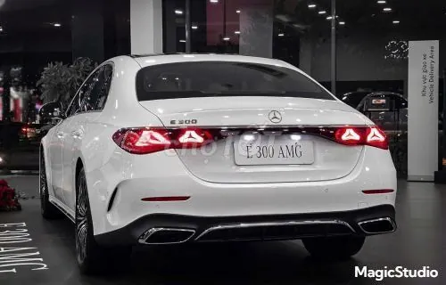 Mercedes-Benz E-Class 2025 photo 2