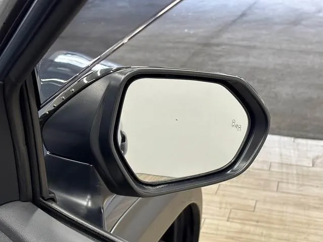 Toyota Yaris Cross Hybrid Z 2025 photo 5