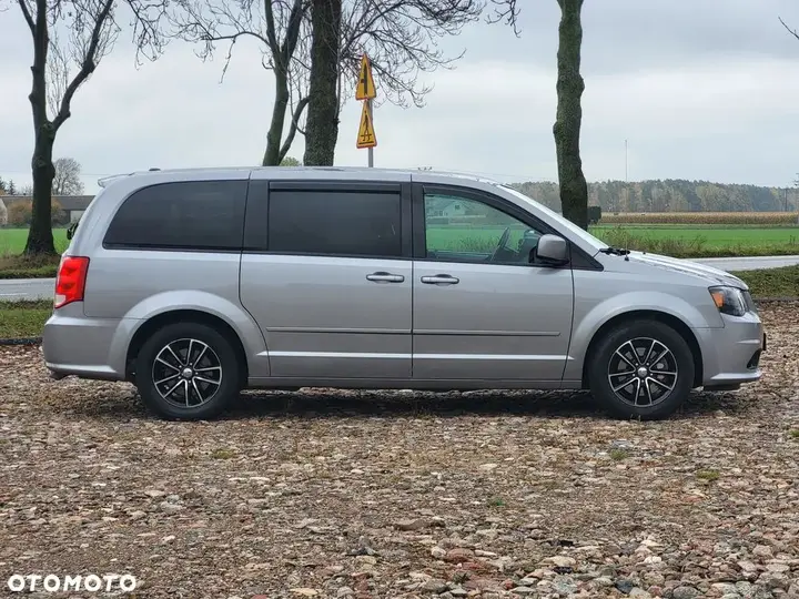 Dodge Grand Caravan 2016 photo 4