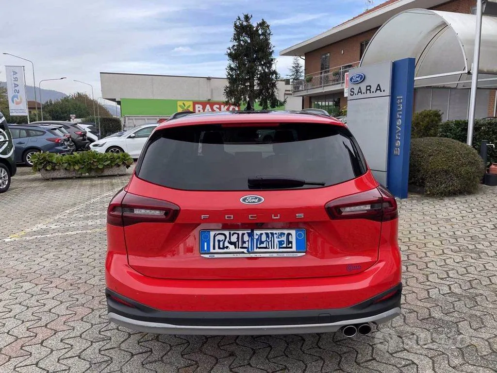 Ford Focus 2023 photo 4