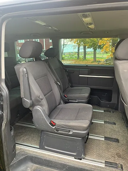 Volkswagen Multivan 2012 photo 5