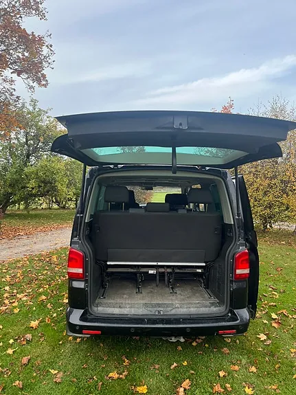 Volkswagen Multivan 2012 photo 4