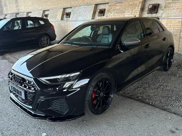 Audi S3 2023 photo 2