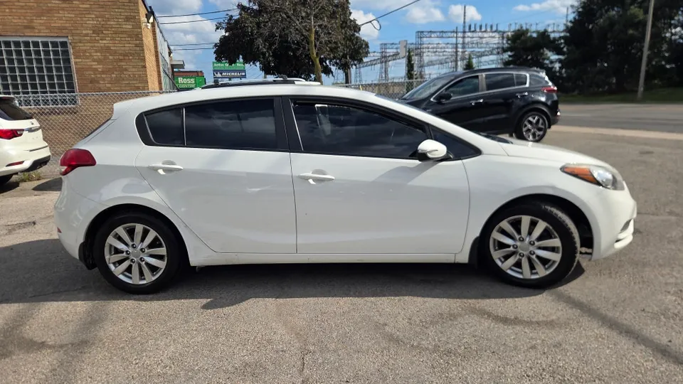 Kia Forte 2016 photo 5