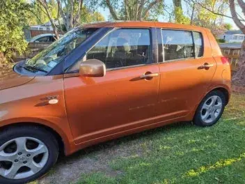 Suzuki Swift 2005 photo 3