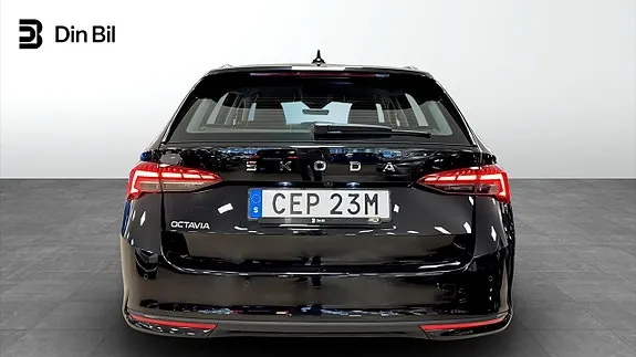 Skoda Octavia 2025 photo 5