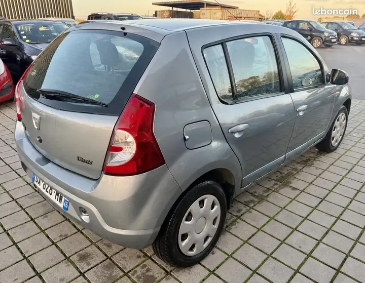Dacia Sandero 2009 photo 5