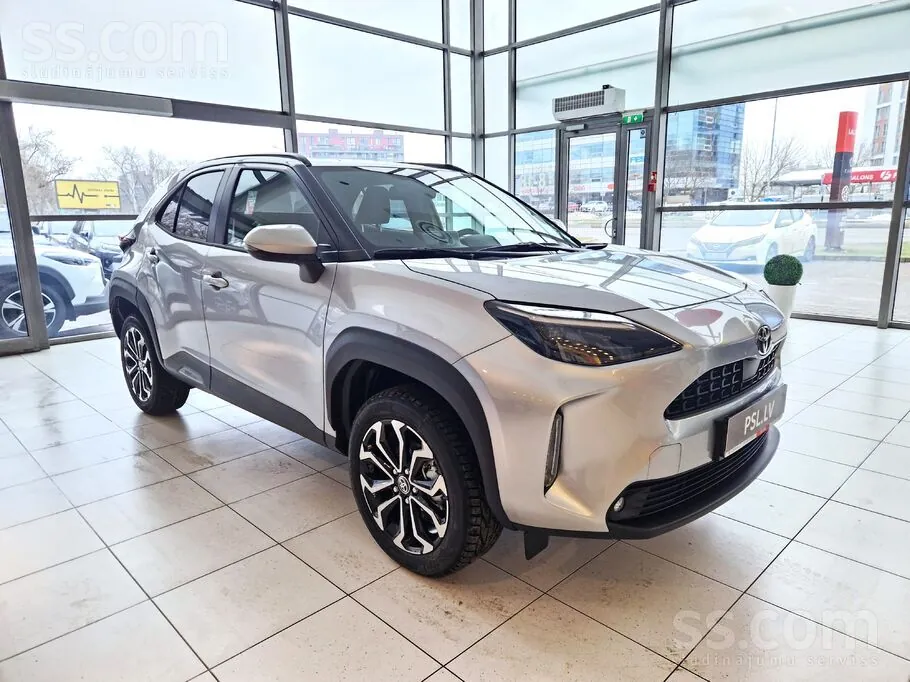 Toyota Yaris Cross Crossover 2025 photo 2