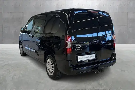 Toyota Proace City 2023 photo 3