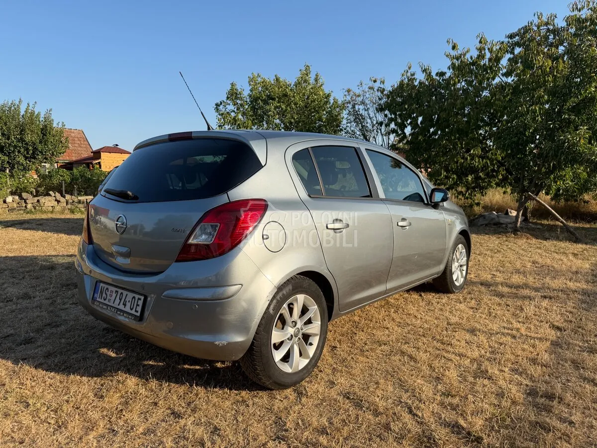 Opel Corsa 2014 photo 4