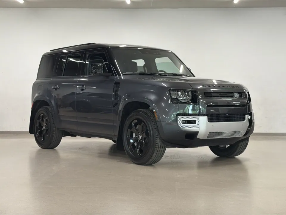 Land Rover Defender 2025 photo 2