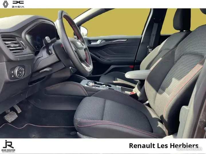 Ford Focus 2025 photo 3