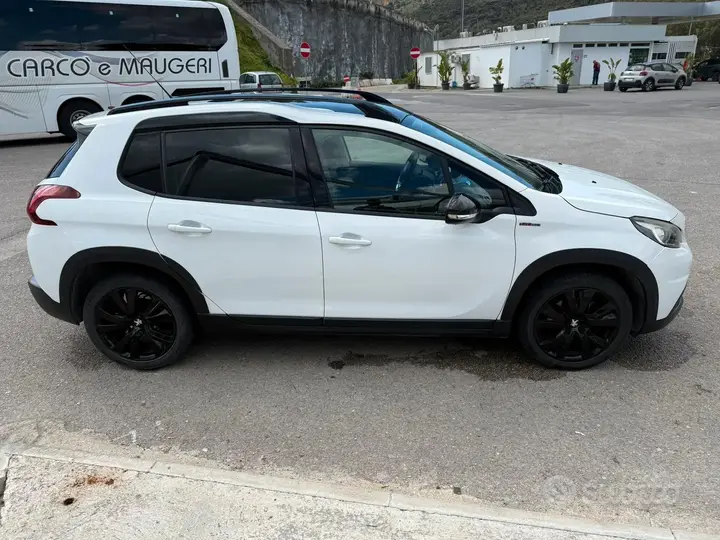 Peugeot 2008 2016 photo 3