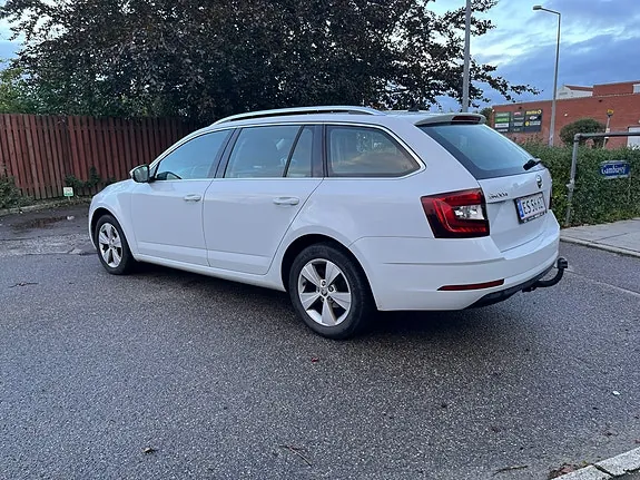 Skoda Octavia 2018 photo 3