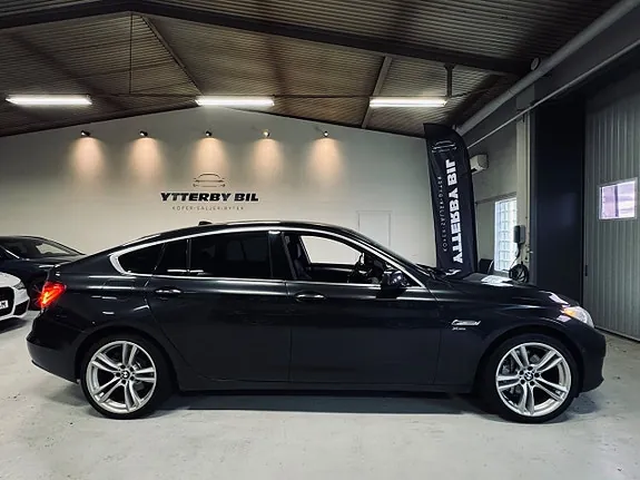 BMW 530D 2010 photo 2