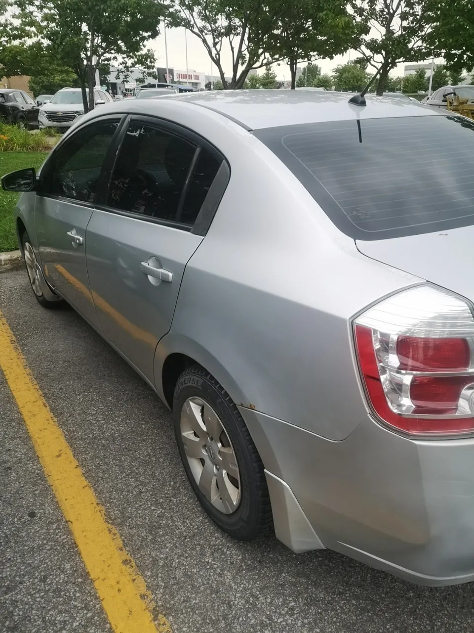Nissan Sentra 2010 photo 3