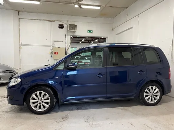 Volkswagen Touran 2010 photo 5