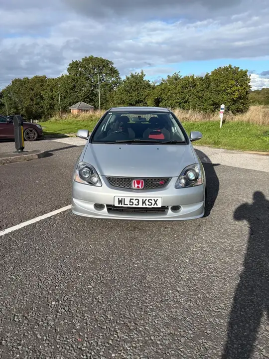 Honda Civic 2004 photo 2