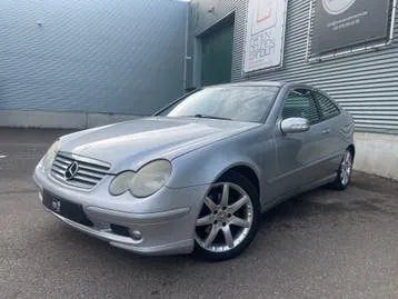 Mercedes-Benz C-Class 2002 photo 3