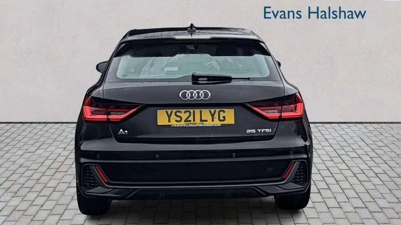 Audi A1 2021 photo 3