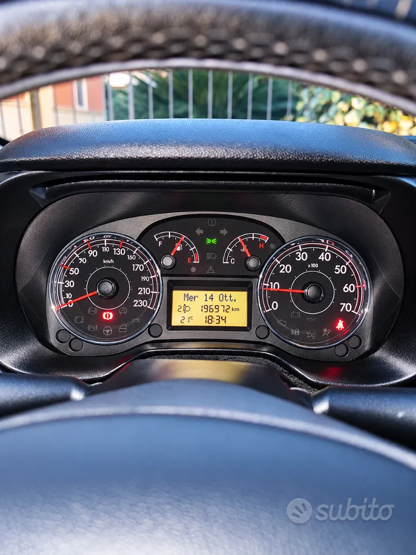 Fiat Grande Punto 2008 photo 5