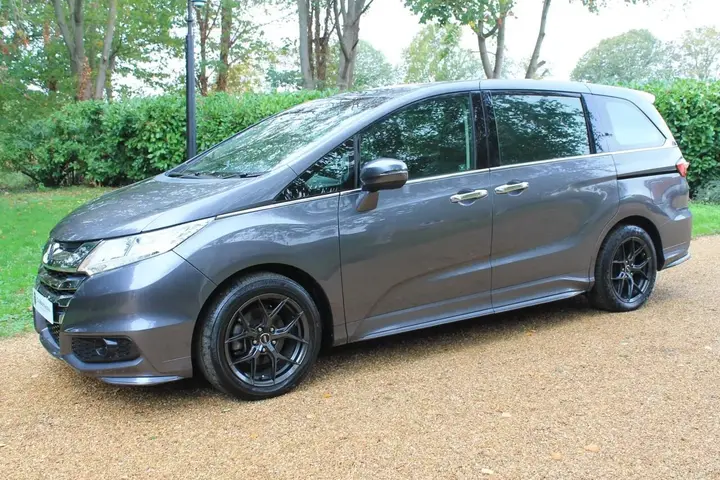 Honda Odyssey 2016 photo 2
