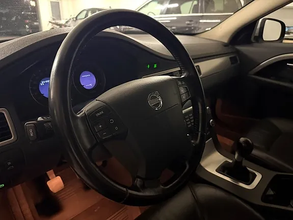 Volvo V70 2009 photo 4