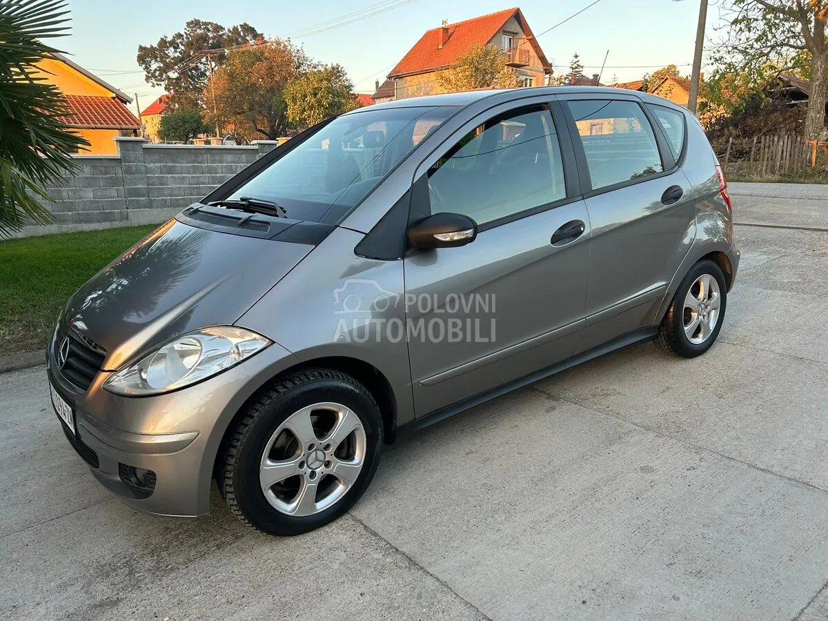 Mercedes-Benz A 180